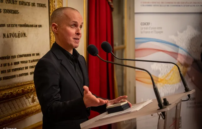 Le Dr Raphaël Rodriguez honoré par la médaille du Sénat